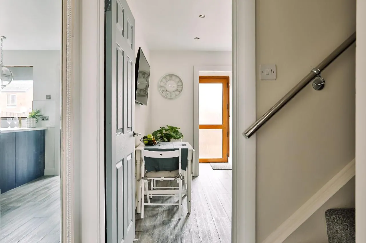 Family Town House Vila Belfast Reino Unido